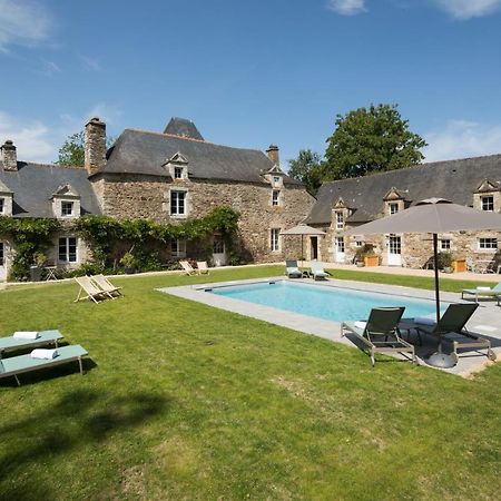 Manoir Du Vau D Arz Gites Et Chambres D Hotes Avec Piscine Malansac Ngoại thất bức ảnh