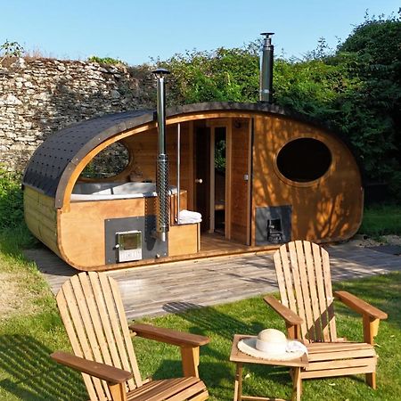 Manoir Du Vau D Arz Gites Et Chambres D Hotes Avec Piscine Malansac Ngoại thất bức ảnh
