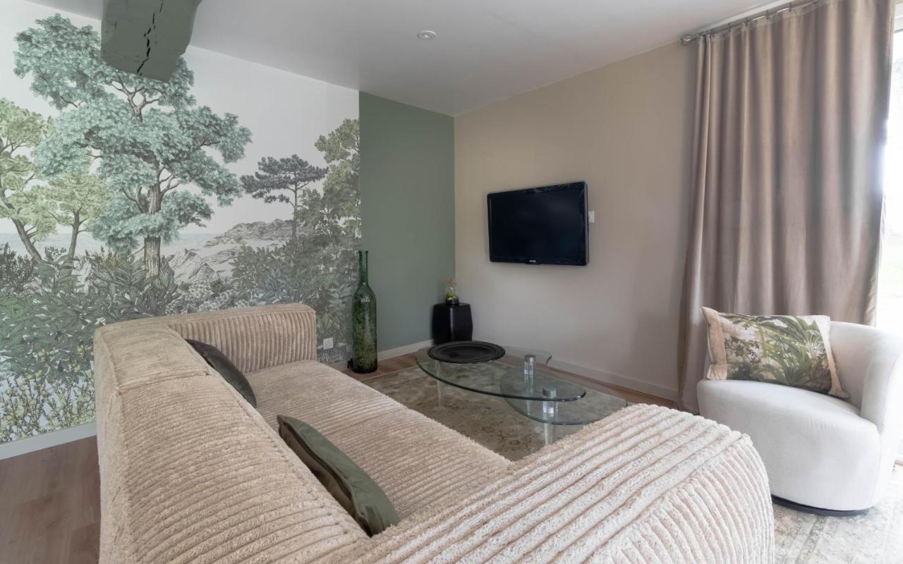 Manoir Du Vau D Arz Gites Et Chambres D Hotes Avec Piscine Malansac Ngoại thất bức ảnh