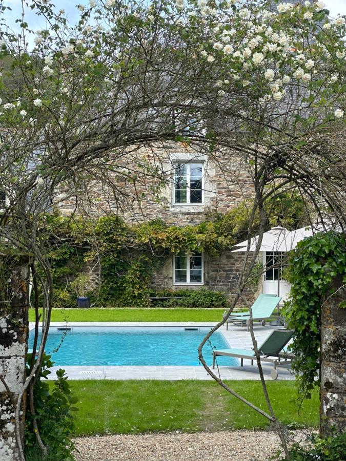 Manoir Du Vau D Arz Gites Et Chambres D Hotes Avec Piscine Malansac Ngoại thất bức ảnh