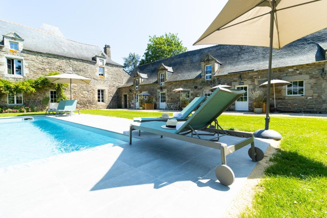 Manoir Du Vau D Arz Gites Et Chambres D Hotes Avec Piscine Malansac Ngoại thất bức ảnh
