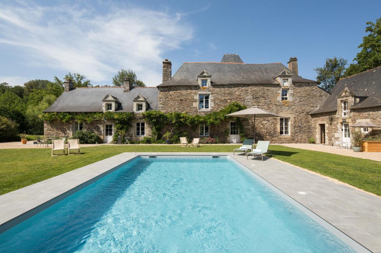 Manoir Du Vau D Arz Gites Et Chambres D Hotes Avec Piscine Malansac Ngoại thất bức ảnh