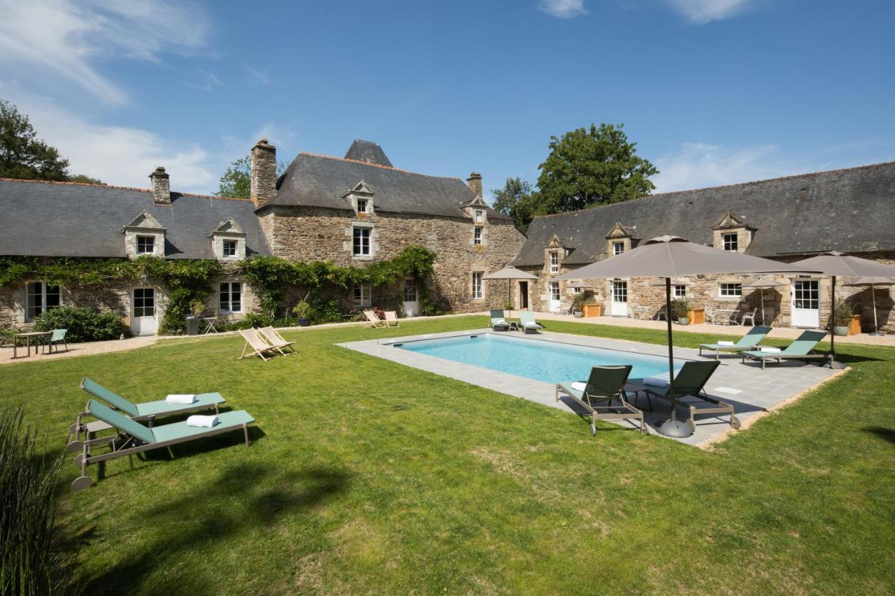 Manoir Du Vau D Arz Gites Et Chambres D Hotes Avec Piscine Malansac Ngoại thất bức ảnh