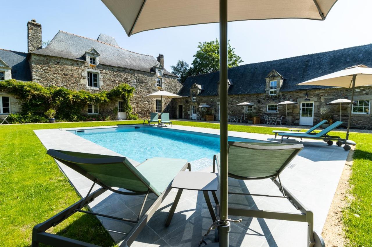 Manoir Du Vau D Arz Gites Et Chambres D Hotes Avec Piscine Malansac Ngoại thất bức ảnh